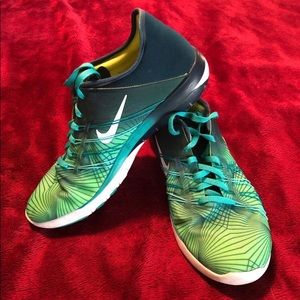 Nike Free TR 6